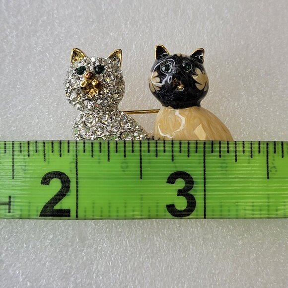 Two Cats Brooch Pin - Picture 5 of 7